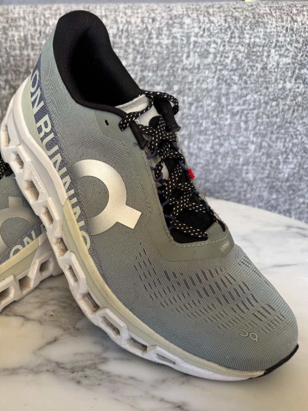 On Cloudmonster Size 9.5